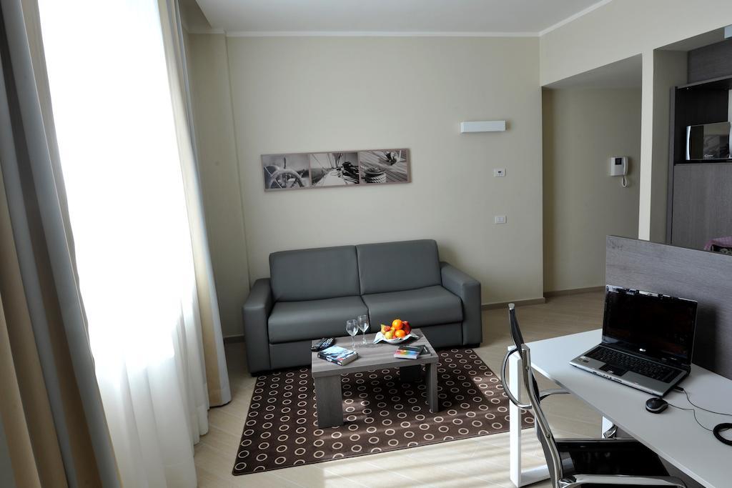 Chc Business Residence Genova Eksteriør billede